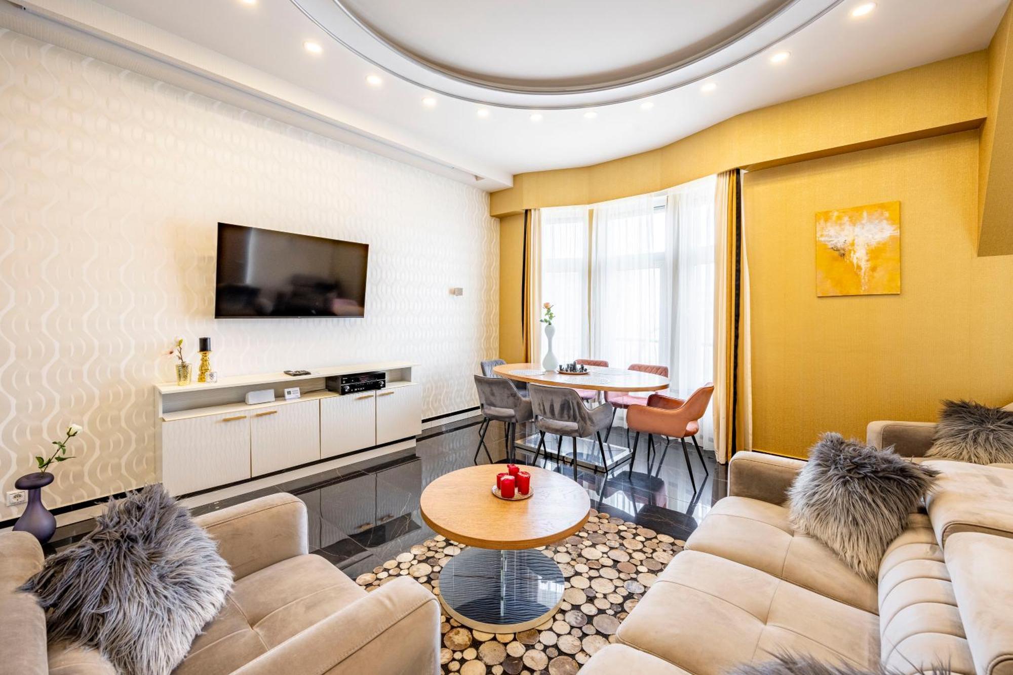 Luxury Royal Central Apartment By Prestige Homes Boedapest Buitenkant foto